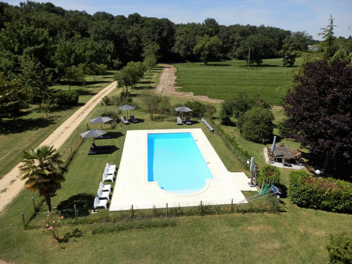 Chateau La Mothaye - Self Catering Apartments With Pool In The Loire Valley Les Bois-d'Anjou 외부 사진